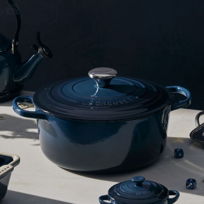 Cast Iron Signature Round CasseroleNuit image number 6